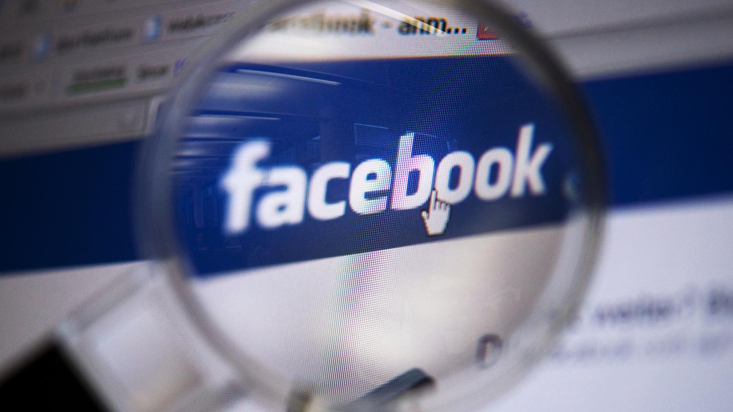 Facebook schaltet rechte Werbung an 