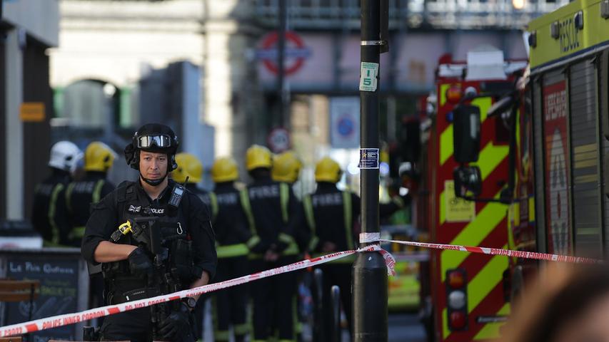 Alarm im Londoner Westen: Explosion in U-Bahn-Waggon
