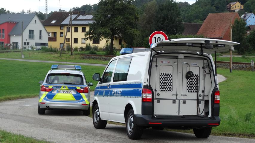 Unfall bei Laubendorf: Regionalbahn kracht in Schulbus