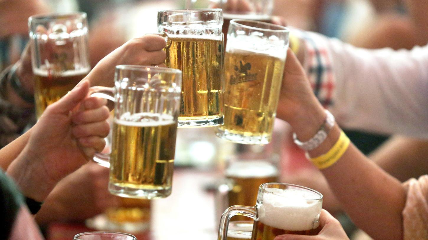 FAU-Wissenschaftler finden heraus: Bier macht glücklich