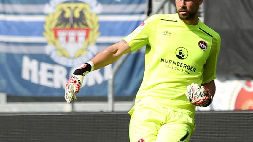 Fans feiern Ishak: Spitzen-Noten nach 6:1 gegen Duisburg