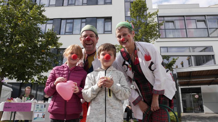 Mit Clowns und mehr: Tag der offenen Tür in der Kinderklinik Fürth