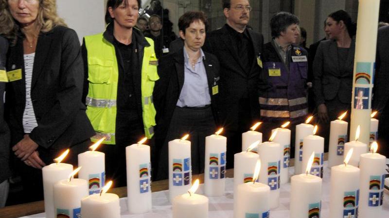 Report: 21 Kerzen für Loveparade-Opfer