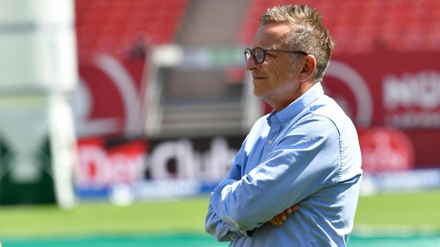 Der 1. FC Kaiserslautern hat Trainer Norbert Meier entlassen - und das ausgerechnet an dessen 59. Geburtstag.