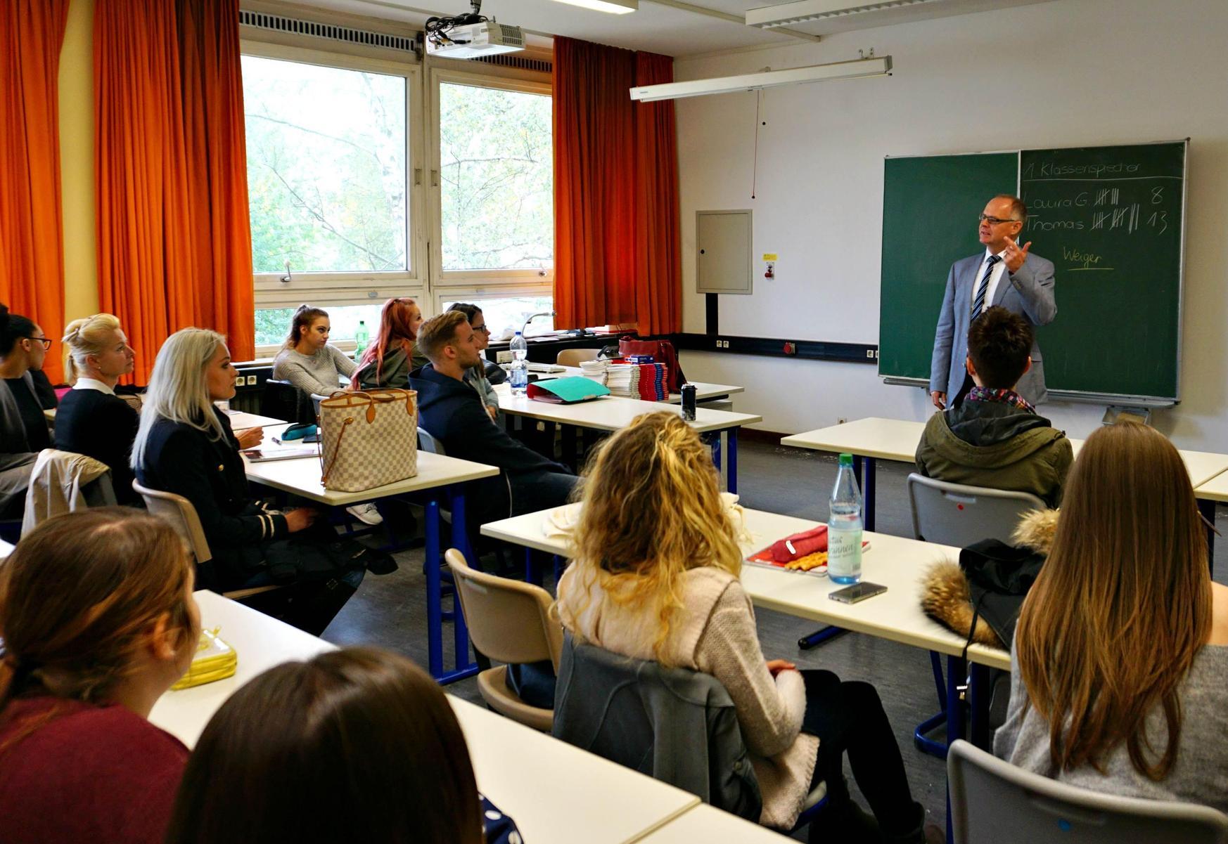 Berufsschule Plus Neben der Ausbildung zum Abi Nordbayern