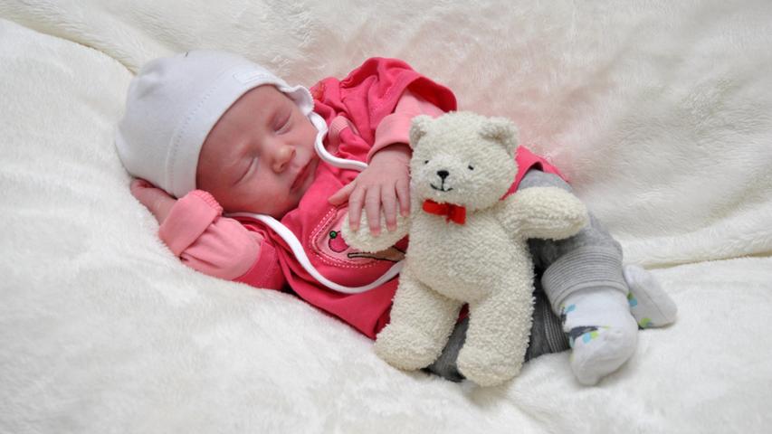 Willkommen auf der Welt, Mia! Die Kleine wurde am 7. September im Südklinikum Nürnberg geboren, wog bei ihrer Geburt 2150 Gramm und war 40 Zentimeter groß.