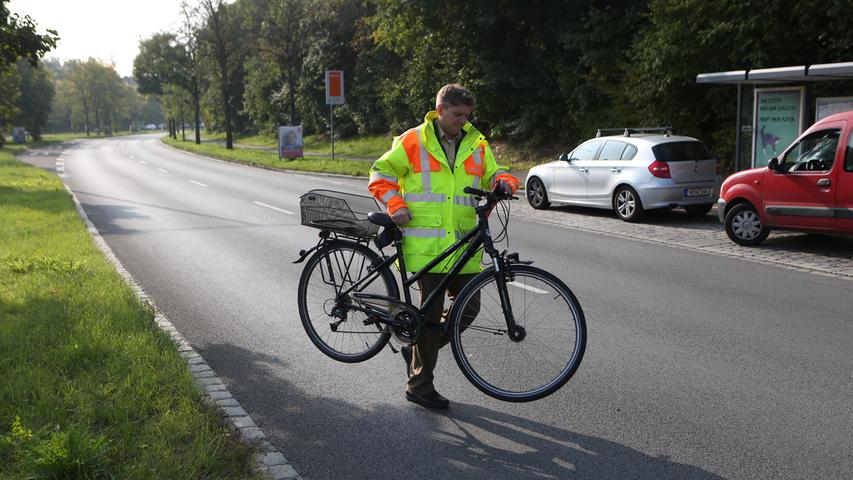 Schwer verletzt: Radfahrerin kollidiert in Mögeldorf mit Pkw 