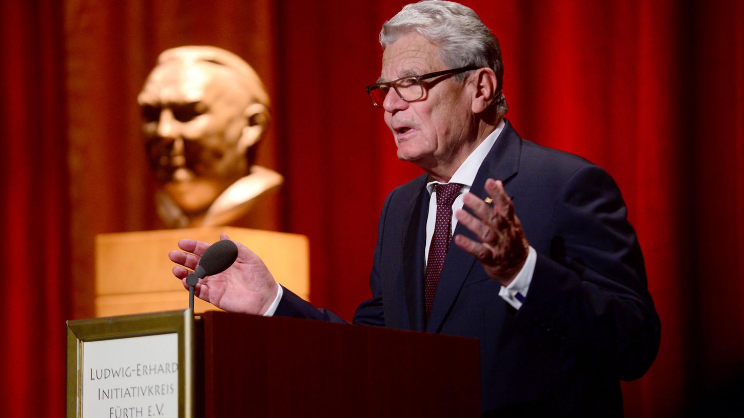 Rief die Politik bei der Verleihung des Ludwig-Erhard-Preises zum Kampf gegen Populisten auf: Der ehemalige Bundespräsident Joachim Gauck.