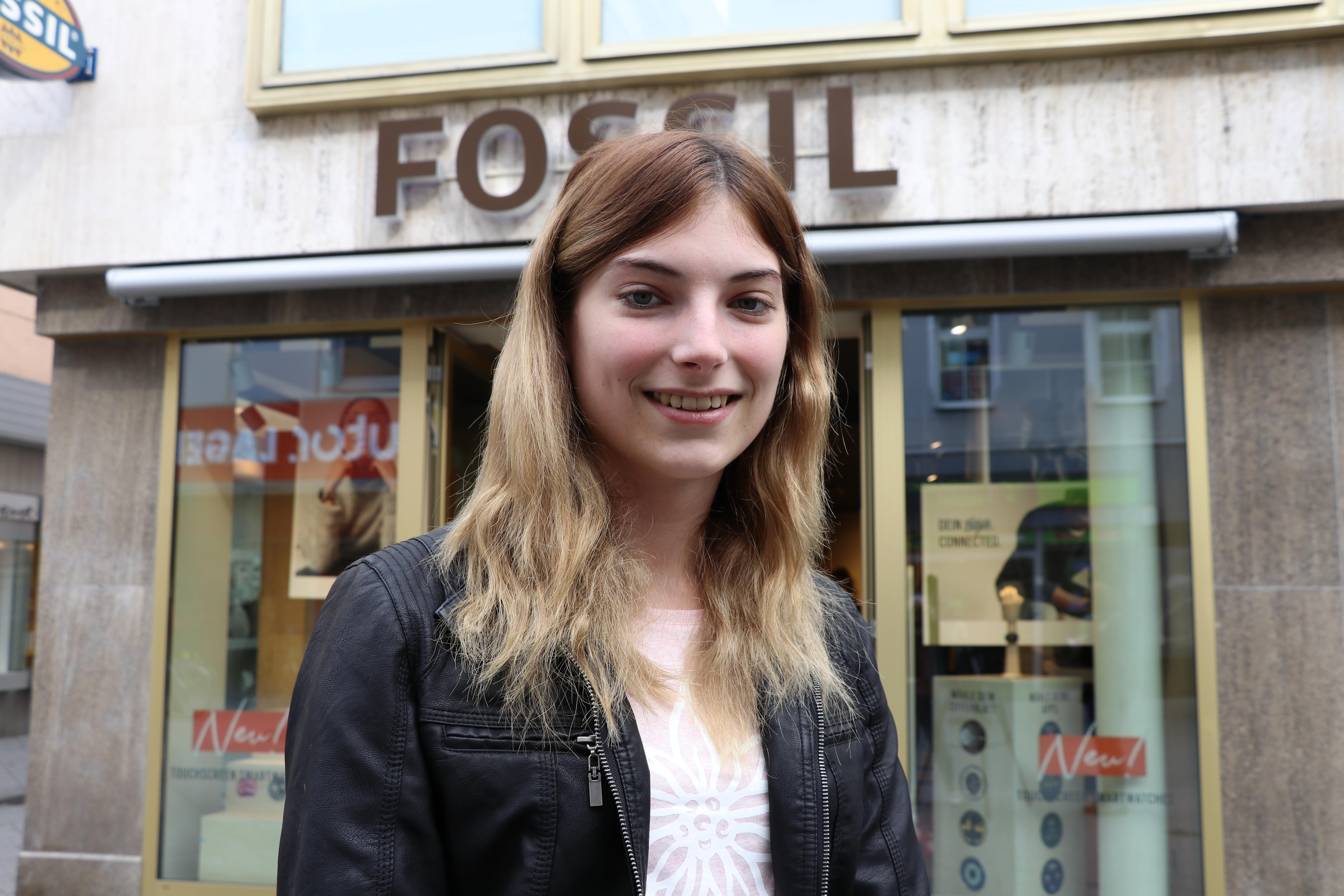 Isabella Bleisteiner (21)