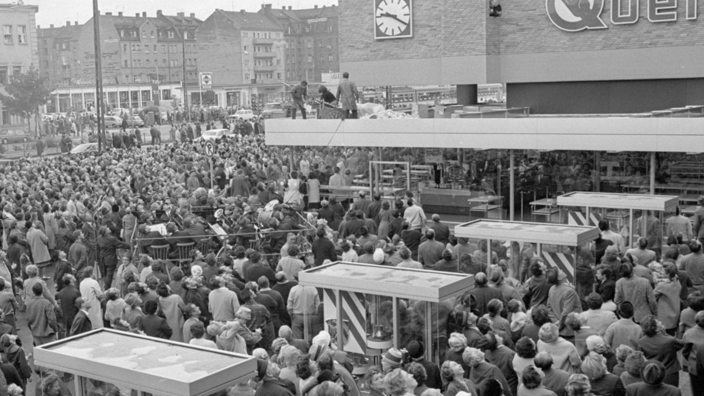 6. Oktober 1967: Das neue Warenhaus gestürmt