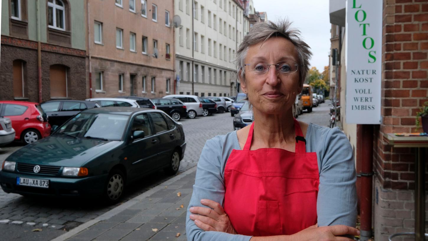 Ulrike Marski arbeitet bei "Lotos" und kann sich bei der Ansammlung von Menschen im Viertel, die sich für die Umwelt und eine soziale Politik engagieren, gar nichts anderes vorstellen als ein maues Abschneiden der AfD.