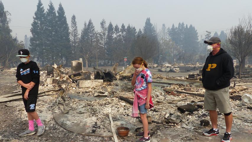 Feuer-Inferno: Schwere Busch- und Waldbrände in Kalifornien