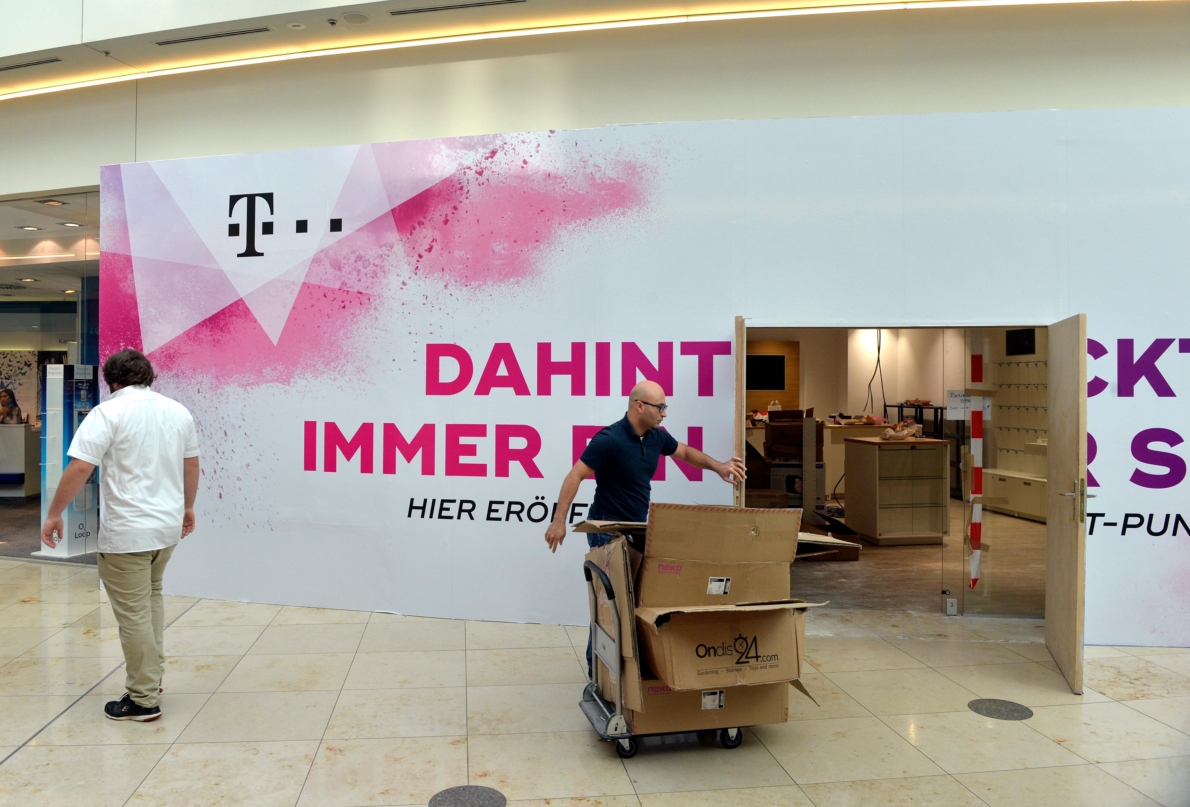 Im Jahr 2017 folgte dann der Schnitt: Mit einer 10-Millionen-Spritze wollen die Besitzer die Arcaden neu aufstellen...