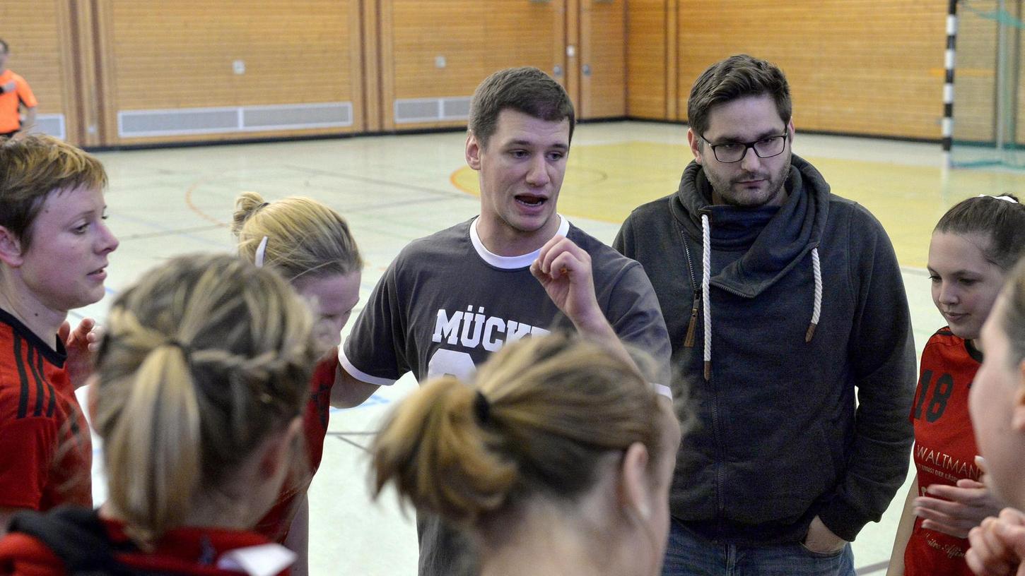 Brucker Handballerinnen freuen sich aufs Heimspiel