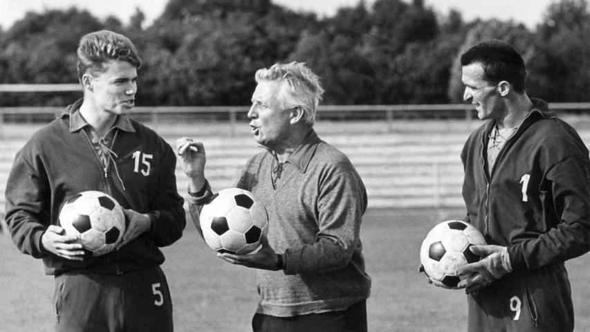 Willi Multhaup hörte 1971 bei Werder Bremen auf - im Alter von 68 Jahren und 96 Tagen. "Fischken" war einer der erfolgreichsten Cheftrainer in der Anfangszeit der Liga, holte unter anderem 1966 mit Borussia Dortmund den Europapokal der Pokalsieger.