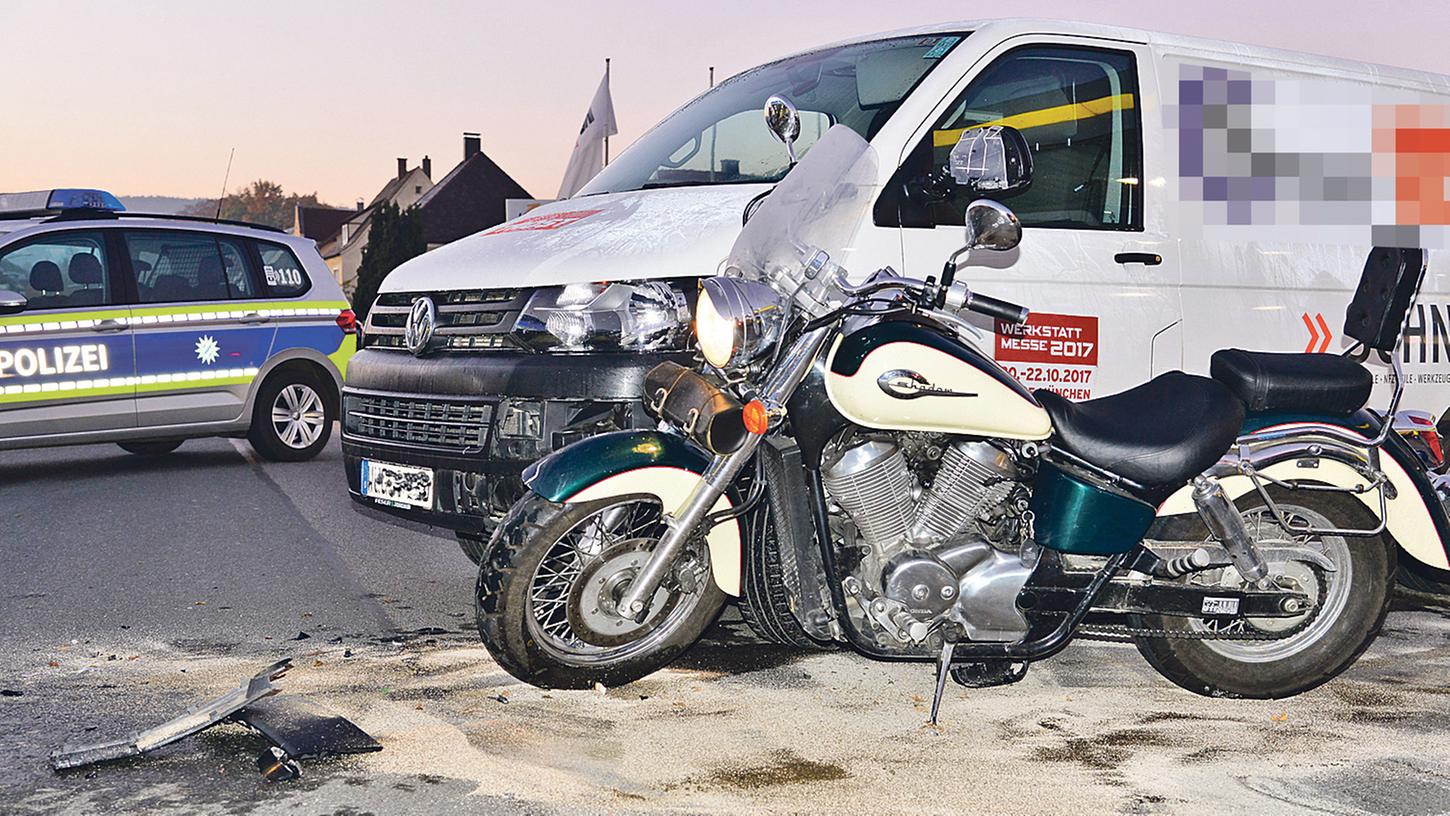 Motorradfahrer mittelschwer verletzt