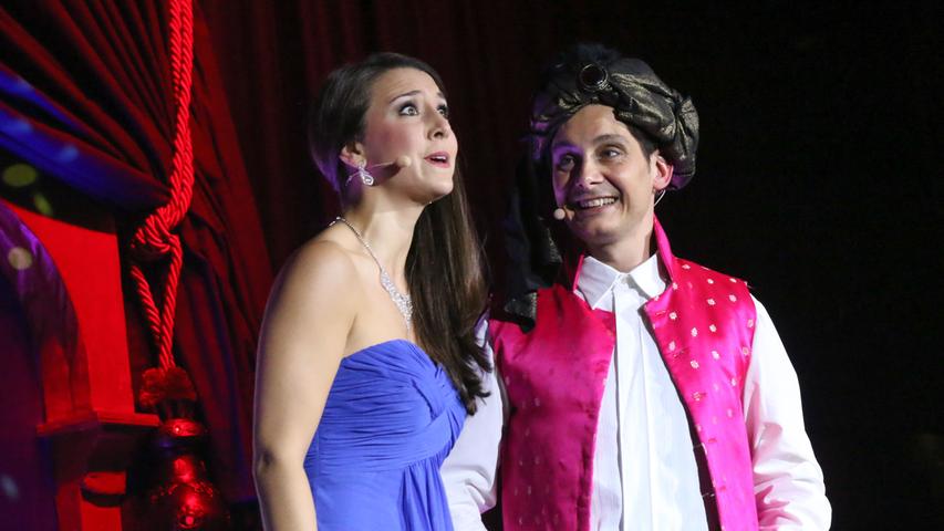 Disney-Treffen: Annemarie Reuter sang aus "Arielle", André Sultan-Sade aus "Aladin".