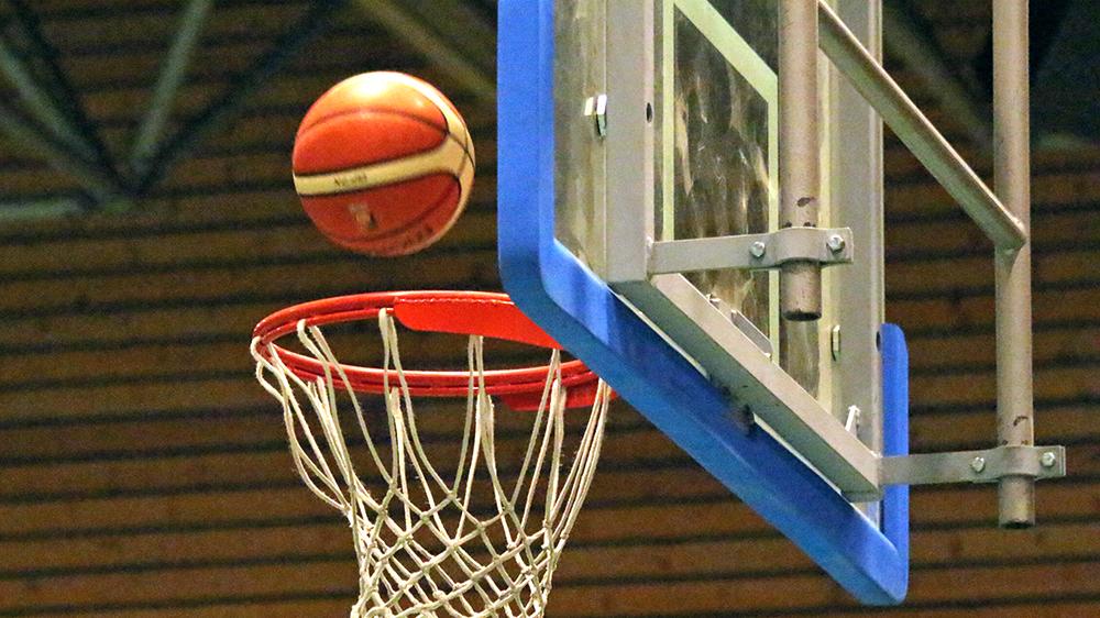 Ob Basketball, Volleyball oder Turnen - viele Vereinssportarten finden in Nürnberg in städtischen Sporthallen statt. Auch wenn Indoor-Sport bereits wieder erlaubt ist, müssen sich die Mannschaften voraussichtlich noch gedulden. 