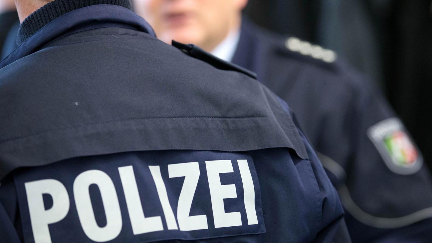 Zu wenig Geld? 6300 Polizisten in Bayern haben Nebenjob