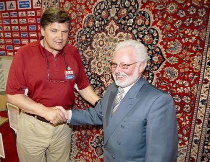 1 Fc Nurnberg Trainer Teppiche Trennungen Nurnberg Nordbayern