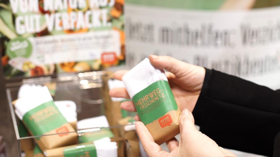 Statt Plastikbeutel: Rewe testet Netze für Obst und Gemüse Statt Plastikbeutel: Rewe testet Netze für Obst und Gemüse