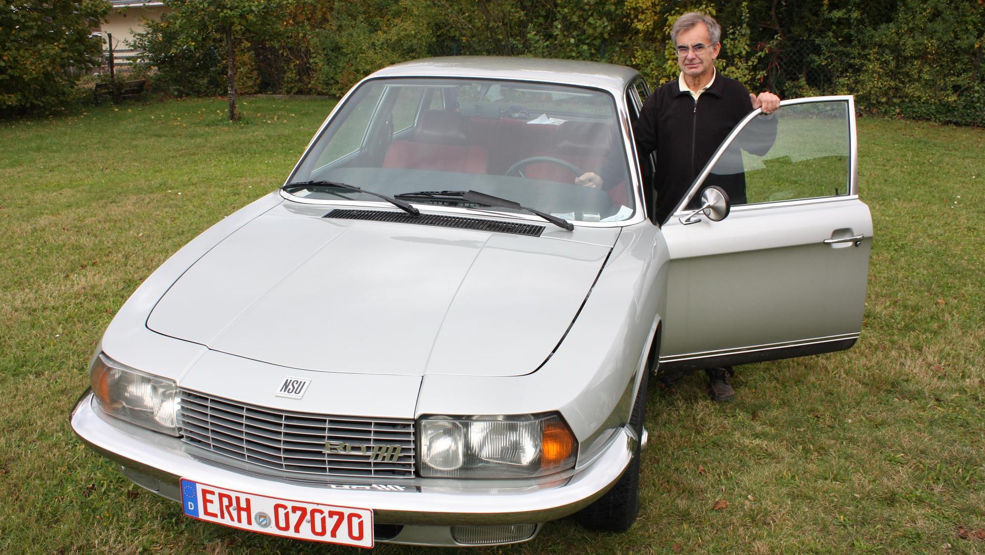 In einer Zeit lang vor den Morden des "Nationalsozialistischen Untergrunds" stand die Abkürzung NSU vor allem für einen renommierten Auto- und Motorradhersteller aus Neckarsulm. Dessen Spitzenmodell, der NSU Ro 80, war seiner Zeit vielleicht zu weit voraus: Die windschnittige Karosserie ermöglichte einen damals epochalen cW-Wert von nur 0,35, unter der Haube arbeitete ein Wankelmotor mit Rotationskolben. Die revolutionäre Konstruktion sorgt dafür, dass der Ro 80 heute noch eine rege Fangemeinde um sich schart.