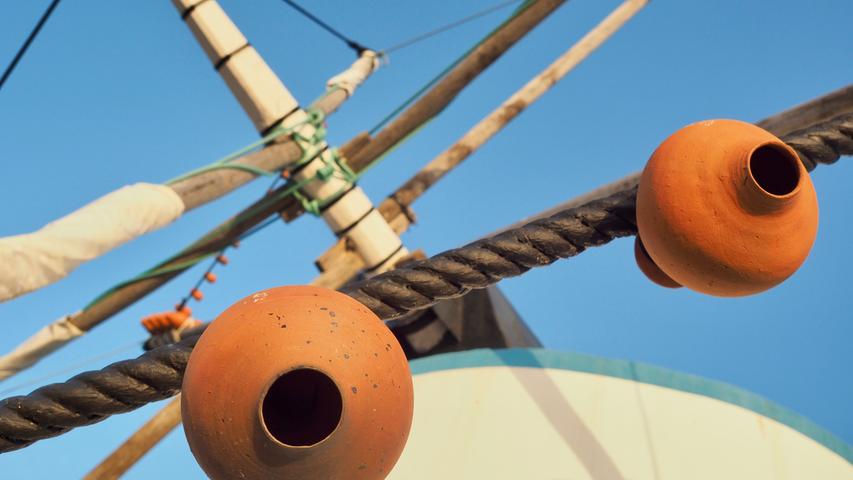 Die Tontöpfe an den Rädern der alten portugiesischen Windmühlen fangen den Wind und sorgen für einen besonderen Klang.