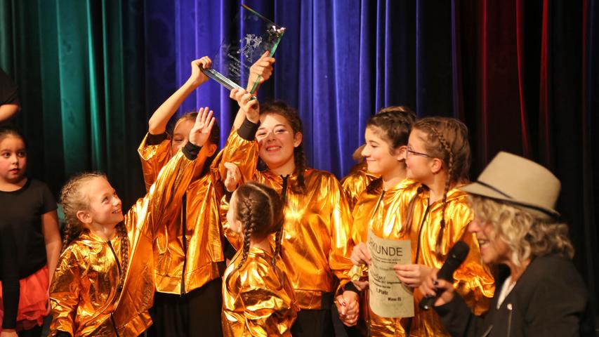 Über den 1. Platz in der Kategorie "Pure 6-10" freuten sich die Tänzer der Gruppe "Starlight" vom Familienclub Mischpacha Nürnberg.
