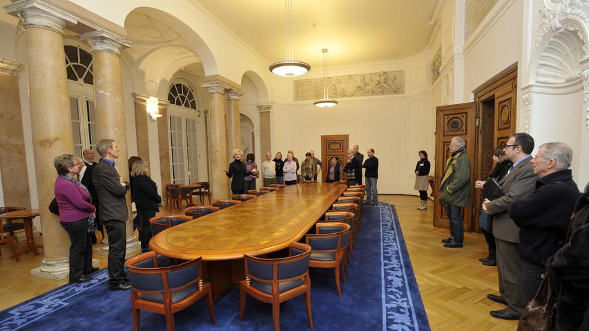 Der große Empfangssaal in der ersten Etage dient auch als Konferenzzimmer.