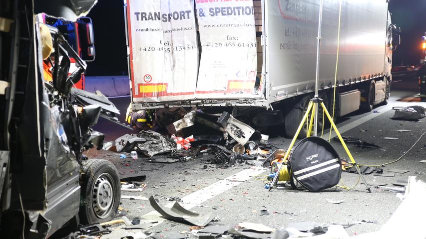 Mann stirbt bei Auffahrunfall auf der A6 bei Nürnberg