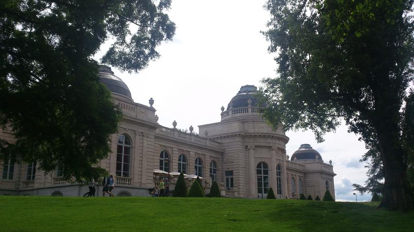 Lohnendes Ziel in der Nachbarschaft: Das Belle Epoque-Palais des Museums für moderne Kunst im Park La Boverie in Lüttich.
