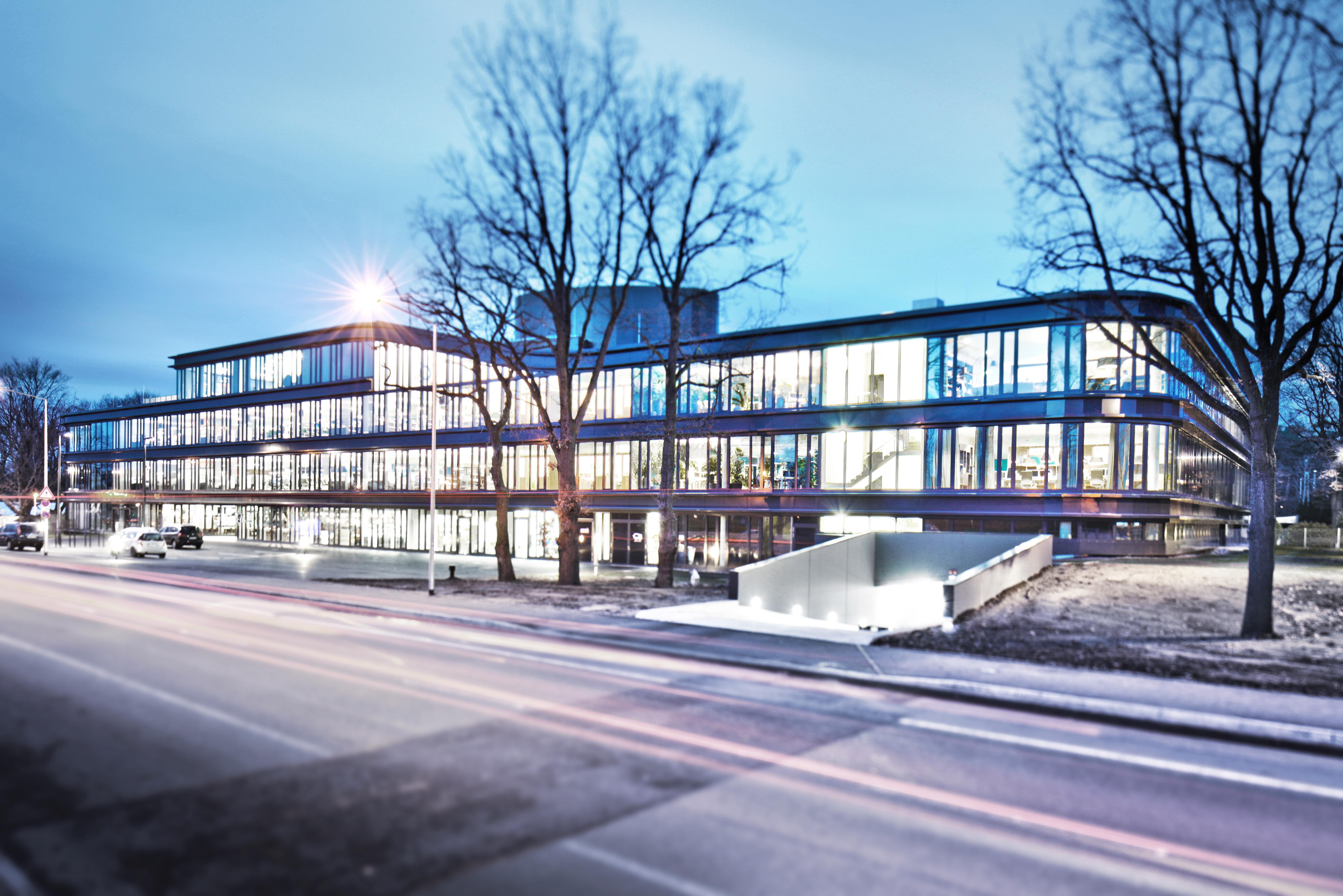 Das Finanzinstitut Teambank belohnt seine Mitarbeiter ebenfalls mit einem vollen 13. Monatsgehalt zu Weihnachten.