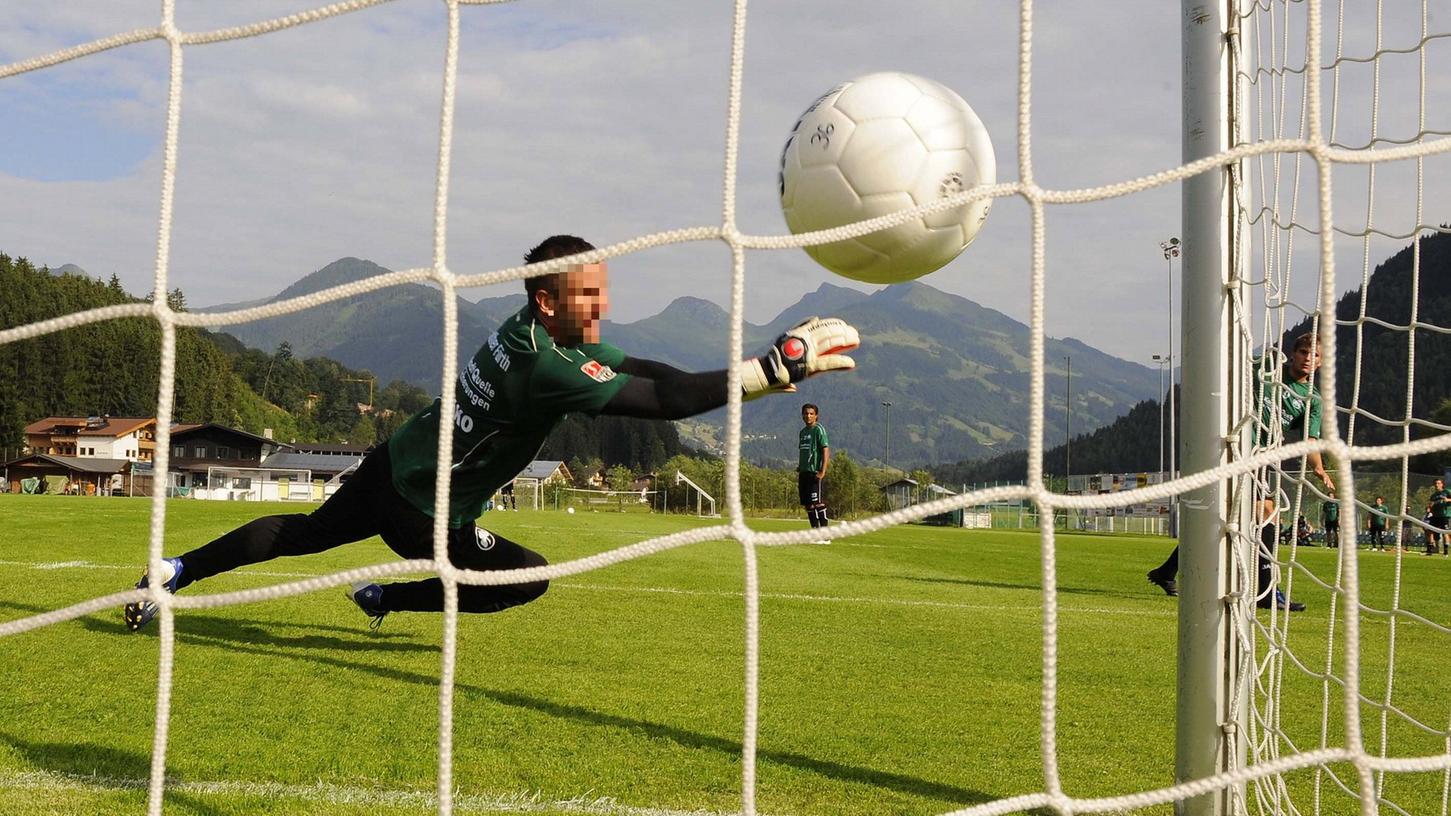 Der ehemalige Torhüter spielte auch in der 2. Mannschaft der SpVgg Greuther Fürth - hier bei einem Trainingslager des Kleeblatts in Kitzbühel.