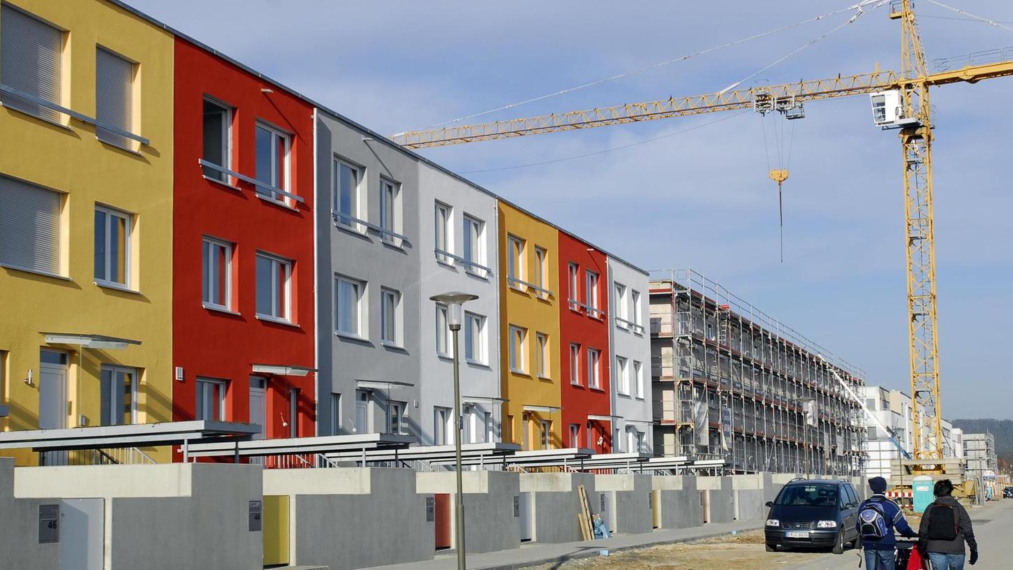 Eine "städtebauliche Großchance": Die Aufnahme ist während der Bauarbeiten im Röthelheimpark entstanden. Kommunen suchen händeringend nach Flächen für den sozialen Wohnungsbau.