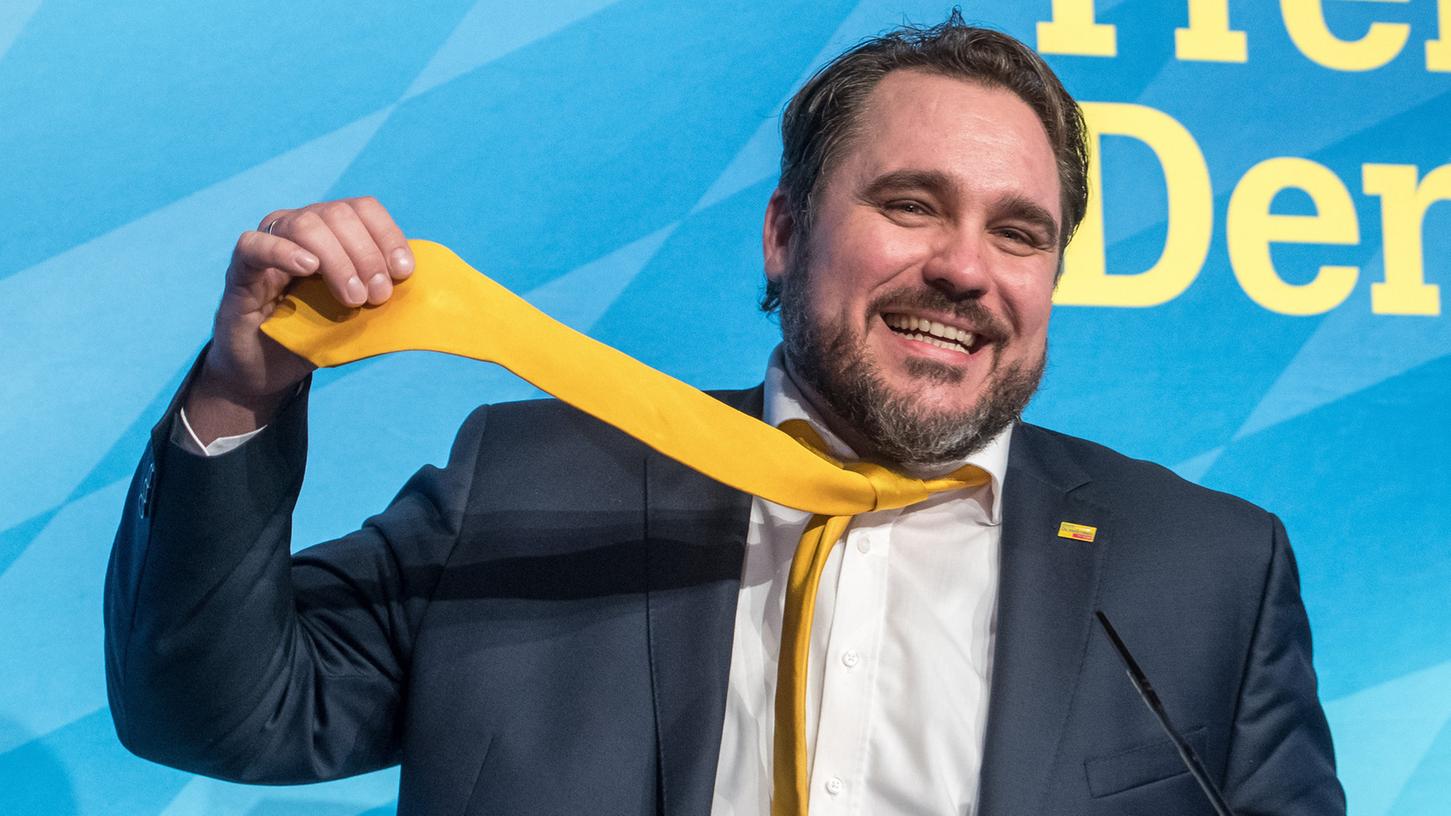 Daniel Föst wurde auf dem Parteitag in Amberg mit klarer Mehrheit zum FDP-Landesvorsitzenden gewählt.