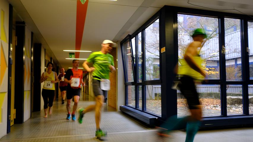 Kurvig und treppenreich: Der Indoor Marathon in Nürnberg
