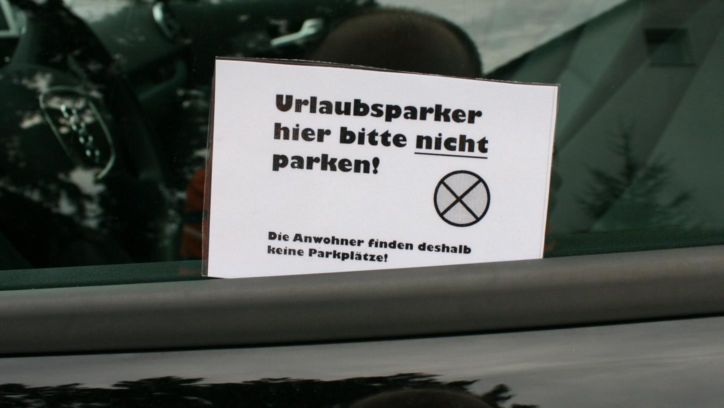 Urlaubsparker am Airport sorgen für Anwohner-Ärger Urlaubsparker am Airport sorgen für Anwohner-Ärger