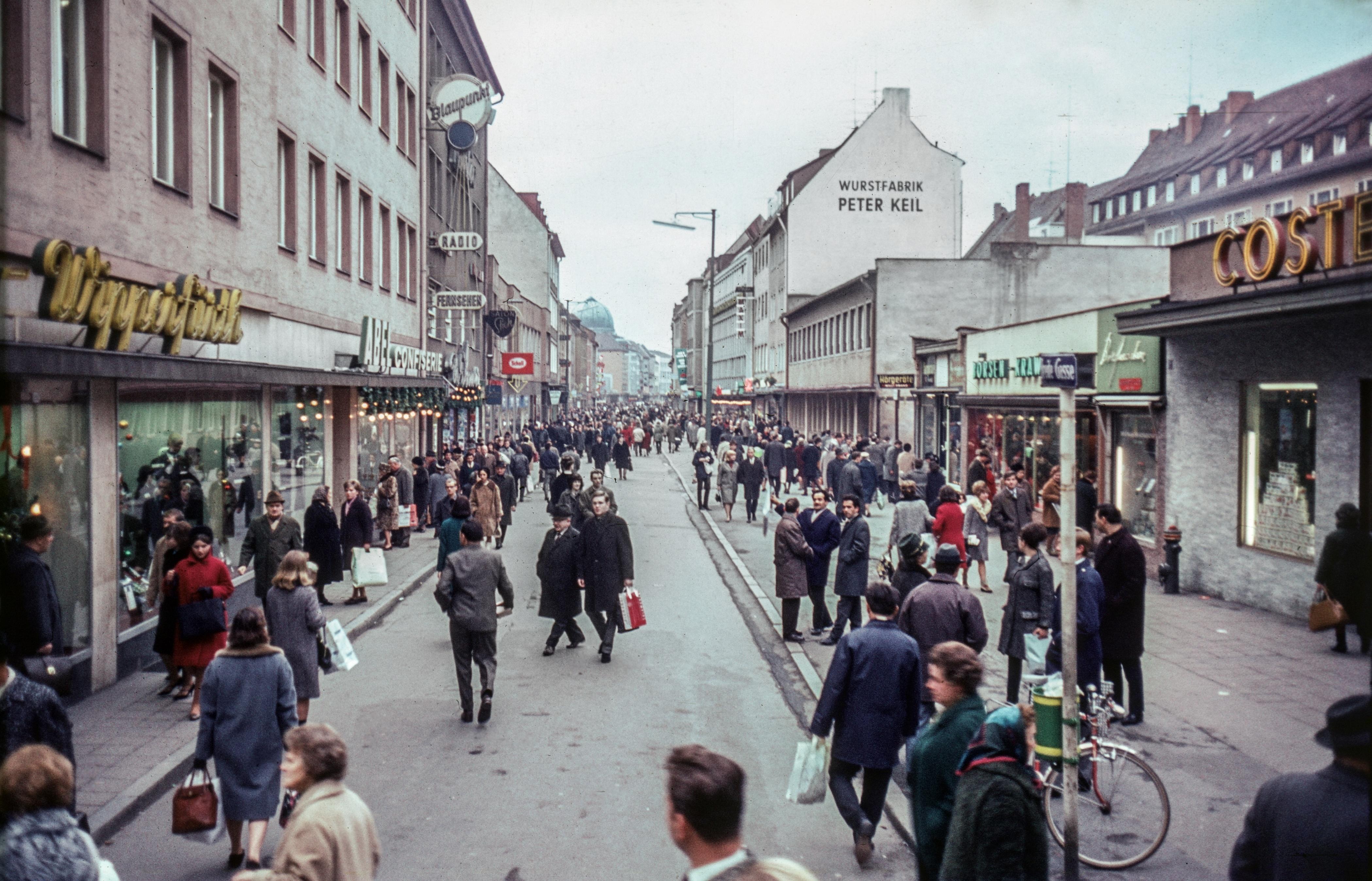 Damit kann sich hierzulande auch nicht jede Stadt brüsten: Nürnberg besitzt eine der ältesten Fußgängerzonen in Deutschland.