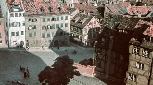 Die Sebalder Altstadt, hier der Blick von der Burgfreiung auf die Straße Am Ölberg. Das Foto wird auf das Jahr 1938 datiert.
