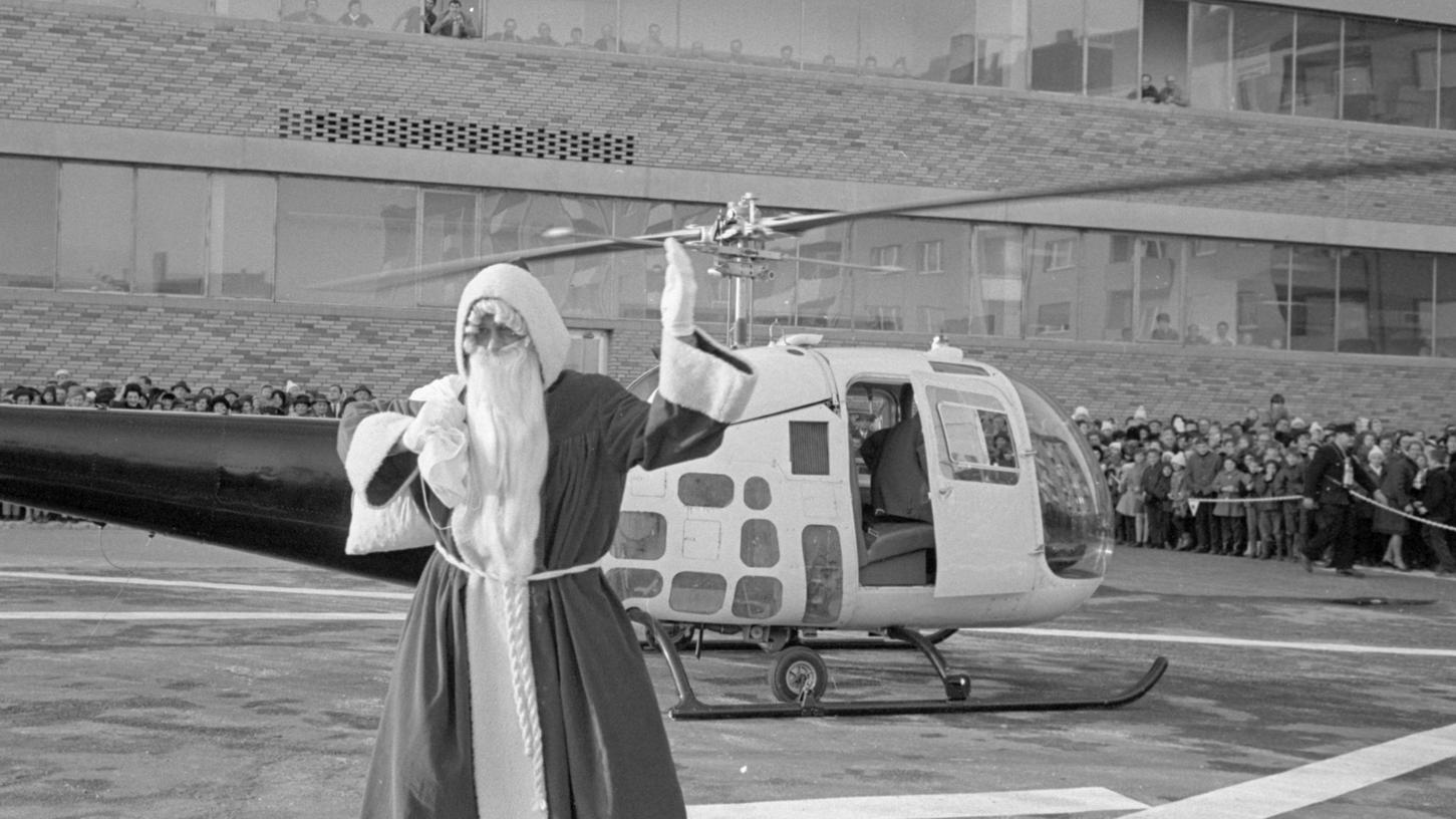 18. November 1967: Nikolaus im Hubschrauber