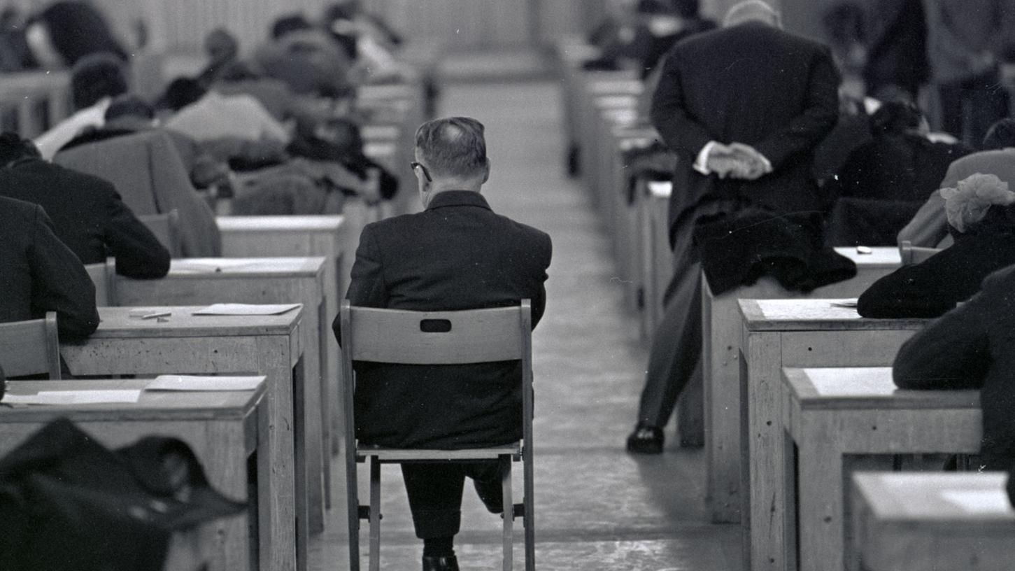 21. November 1967: Der Nachwuchs sitzt und schwitzt