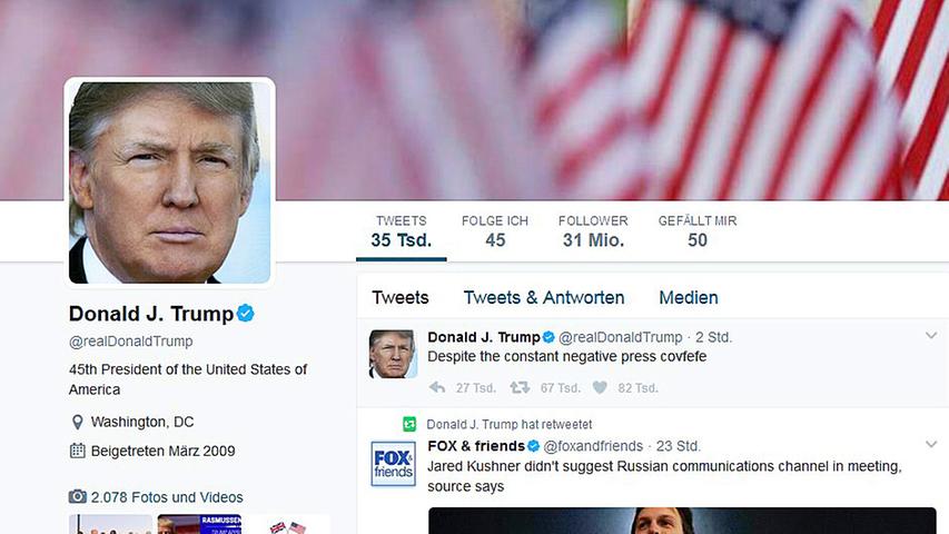 Donald Trumps liebstes Kommunikationsmittel ist (zum Leidwesen seiner Berater) der Kurznachrichtendienst Twitter. Der Präsident kommentiert über seinen privaten Account alles, was ihn gerade bewegt, er droht, pöbelt und beleidigt auch schon mal. Sein missglückter Tweet "covfefe" stieß auf ein riesiges Echo in Medien und sozialen Netzwerken. Manche Beobachter befürchten, Trump könnte mit einem unbedachten Tweet einmal eine politische Krise auslösen.