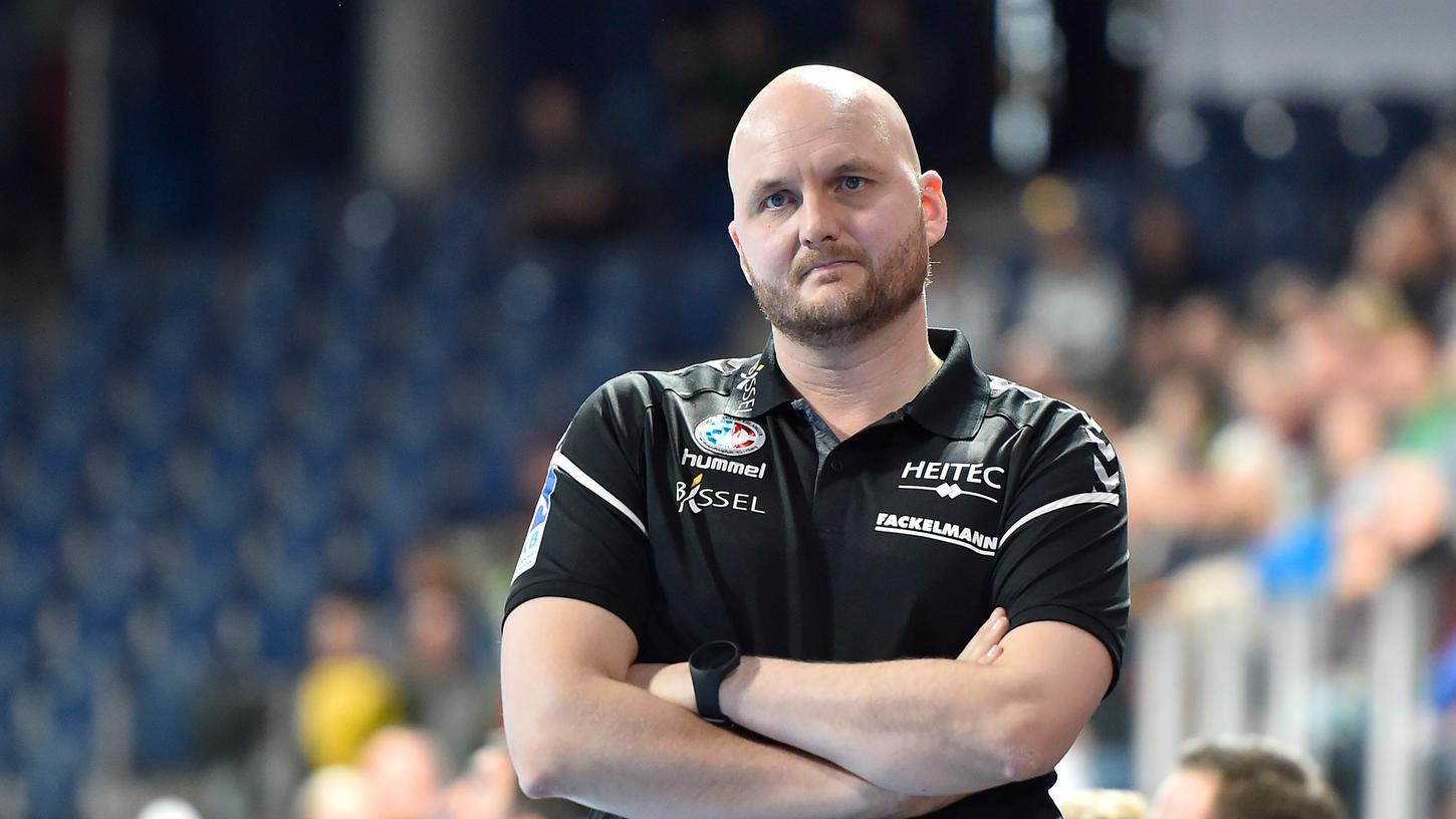 Ist nicht mehr Trainer des HCE: Adalsteinn Eyjolfsson. Ist nicht mehr Trainer des HCE: Adalsteinn Eyjolfsson.