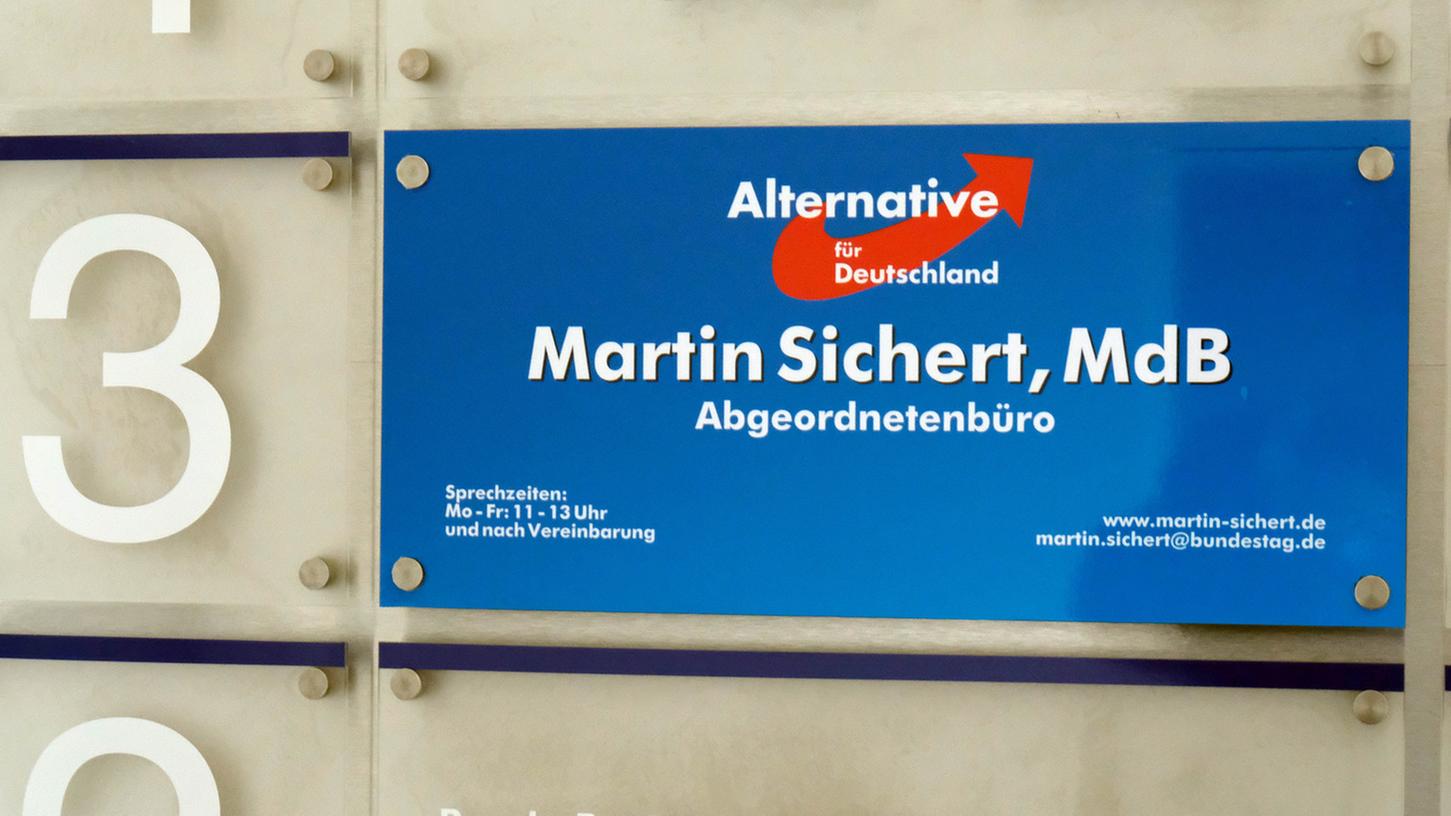 Acht Wochen nach ihrem Einzug in den Bundestag hat die AfD ihr erstes Wahlkreisbüro in Nürnberg eröffnet.