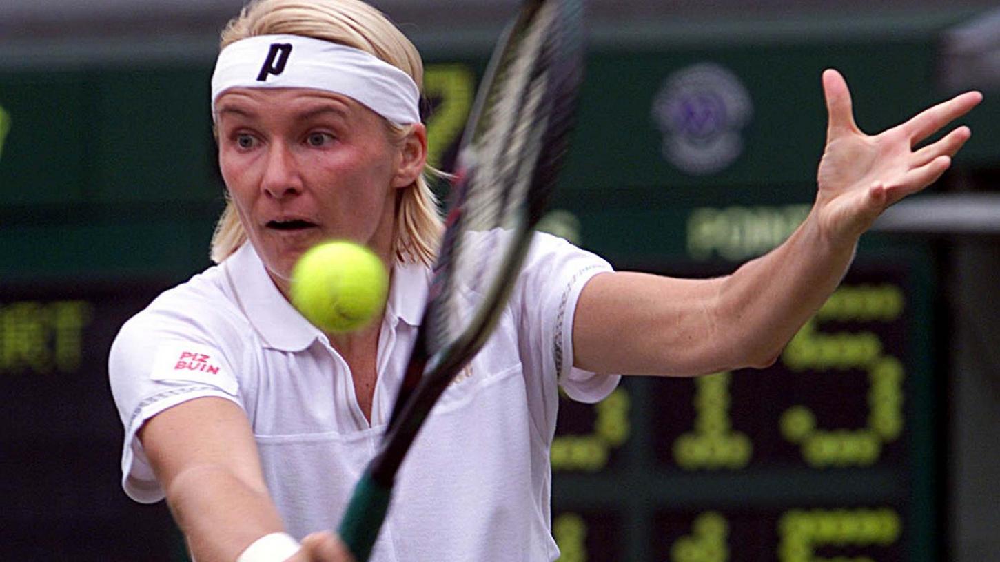 Die ehemalige Wimbledon-Siegerin Jana Novotna verstarb am Sonntag im Alter von nur 49 Jahren.
