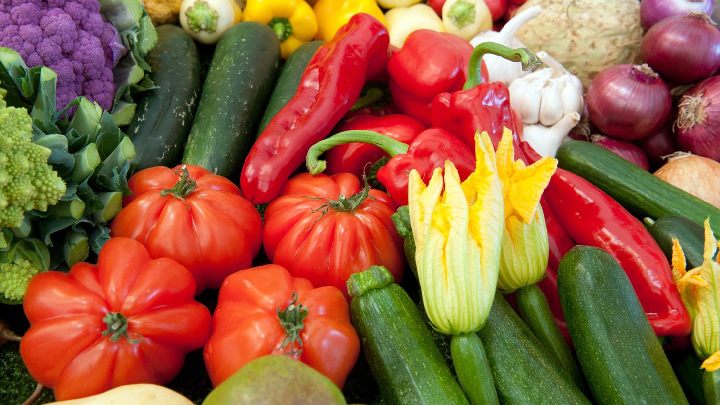Die Auswahl an frischem Obst und Gemüse ist gerade jetzt besonders groß.
  