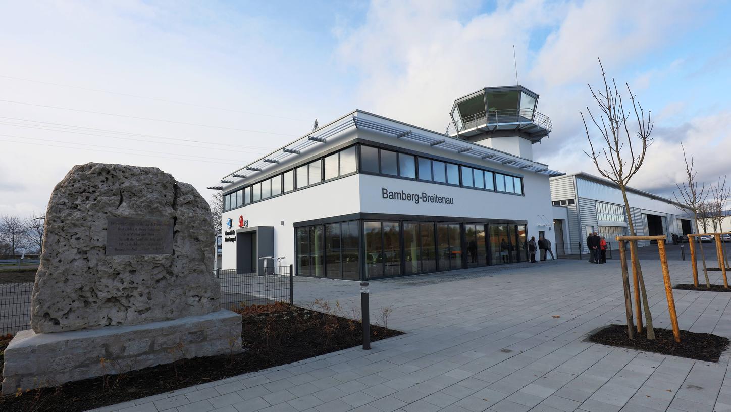 Der Bamberger Flugplatz soll einen Sonderlandeplatz für den Instrumentenflugverkehr bekommen - doch den Anwohnern ist das ein Dorn im Auge.