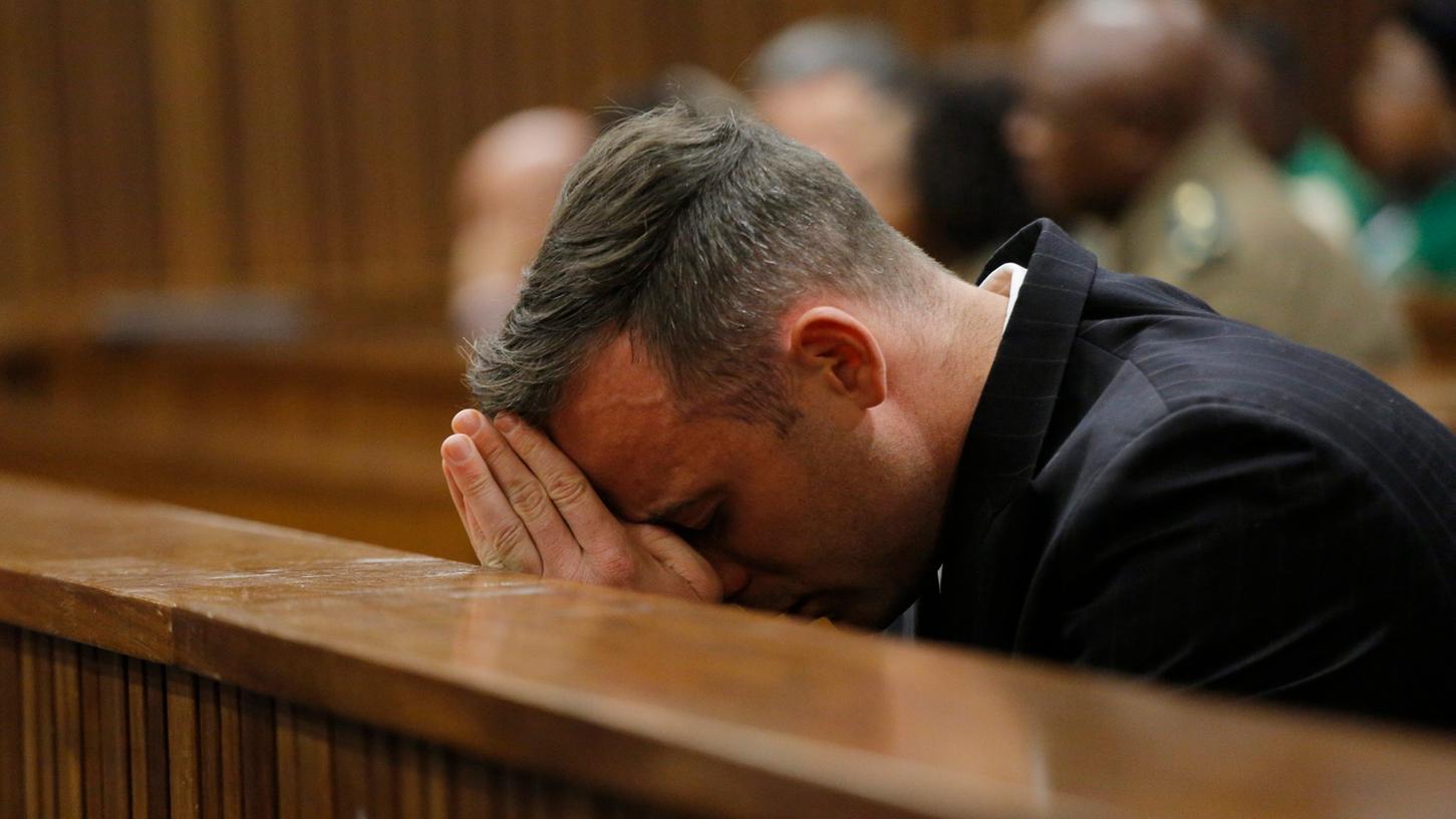Reagiert schockiert auf die Urteilsverkündung: Der frühere Spitzensportler Oscar Pistorius.