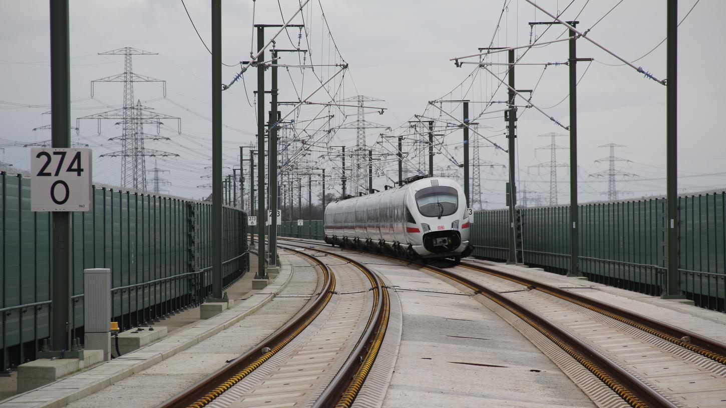 Die Neubaustrecke Berlin-München ging im Dezember in Betrieb - mit einigen Startschwierigkeiten.