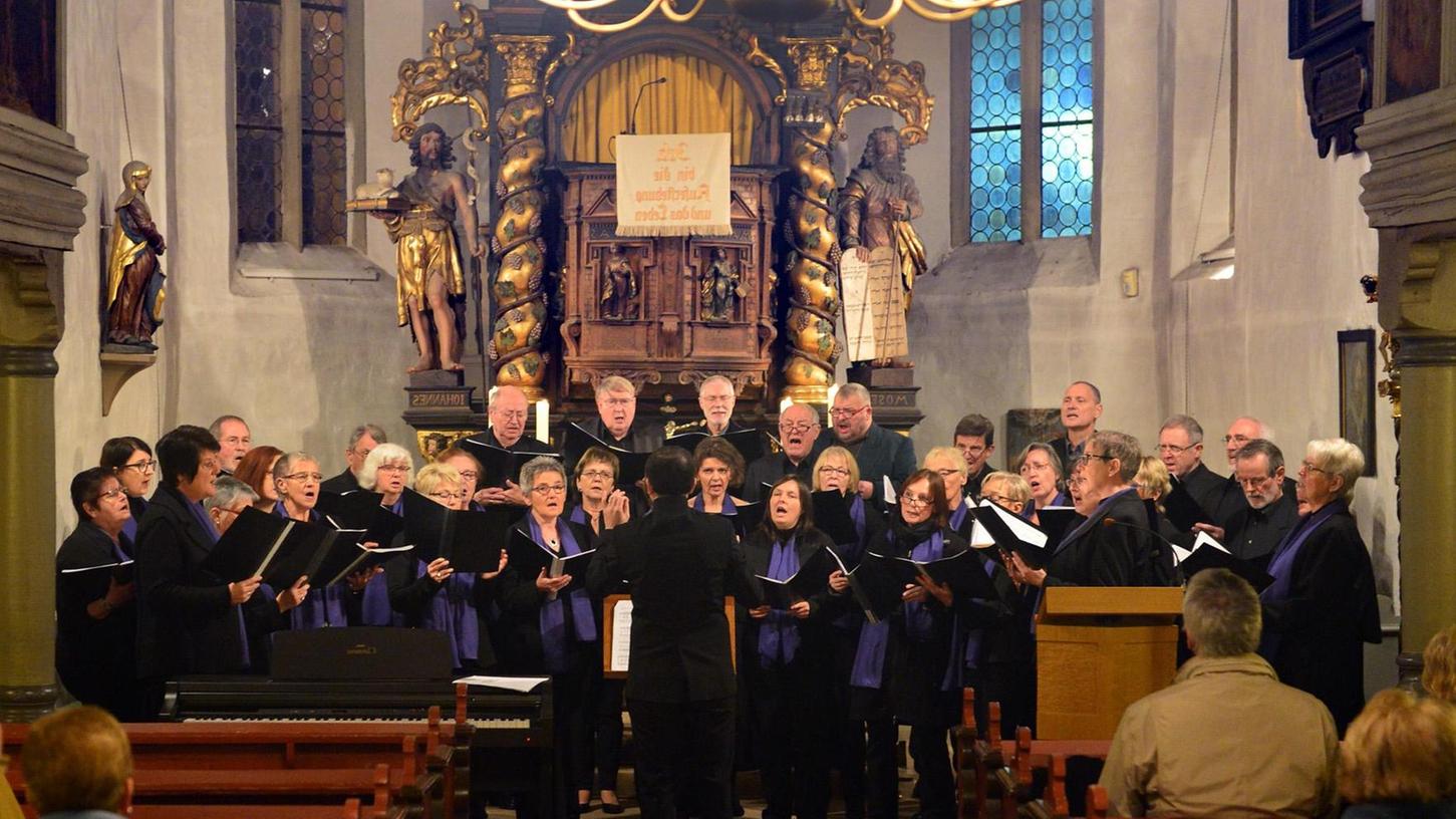 Chor und Orgel harmonierten in Baiersdorf prächtig